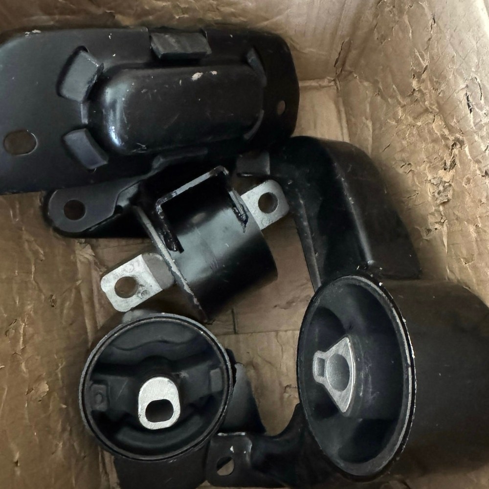 Engine Motor Mount Set 4Pcs