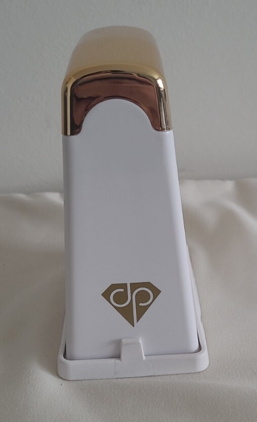 Diamond Press In Gold And White