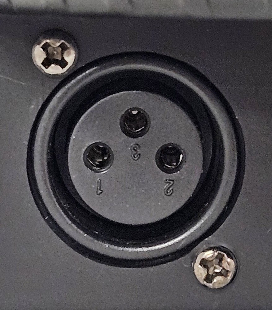 American DJ Mega Flat Pack Plus (ONLY one light)