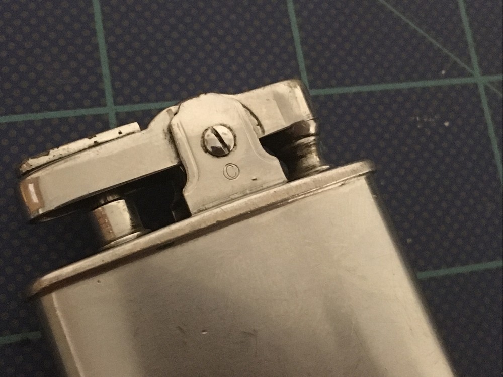 Lighter Vintage Ronson Standard Silver Monogram Pocket Petrol Lighter