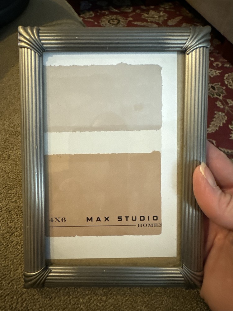 MAX STUDIO HOME Silver Textured PHOTO FRAME 4"x6" (CM)