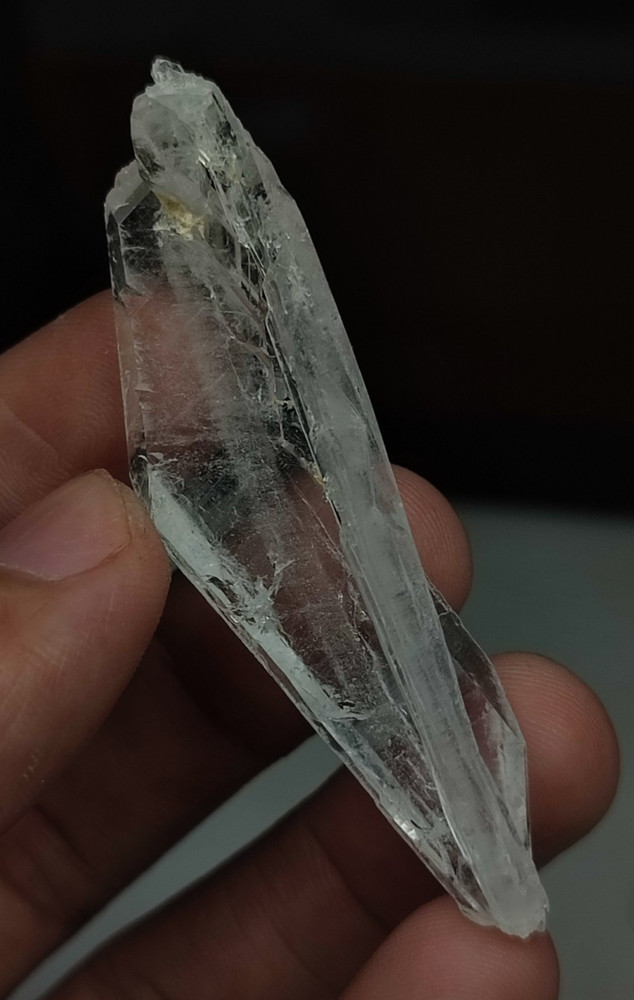 Faden Quartz Crystal With Beautiful Luster & Unique Growth-Pk