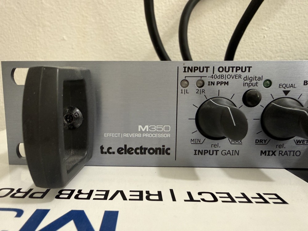 TC Electronic M350 Dual Engine Effects Processor Rack Mount w/ Power Cord WORKS