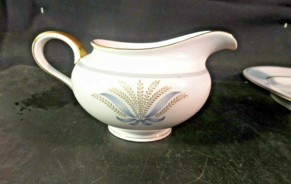 Baronet Loraine Creamer