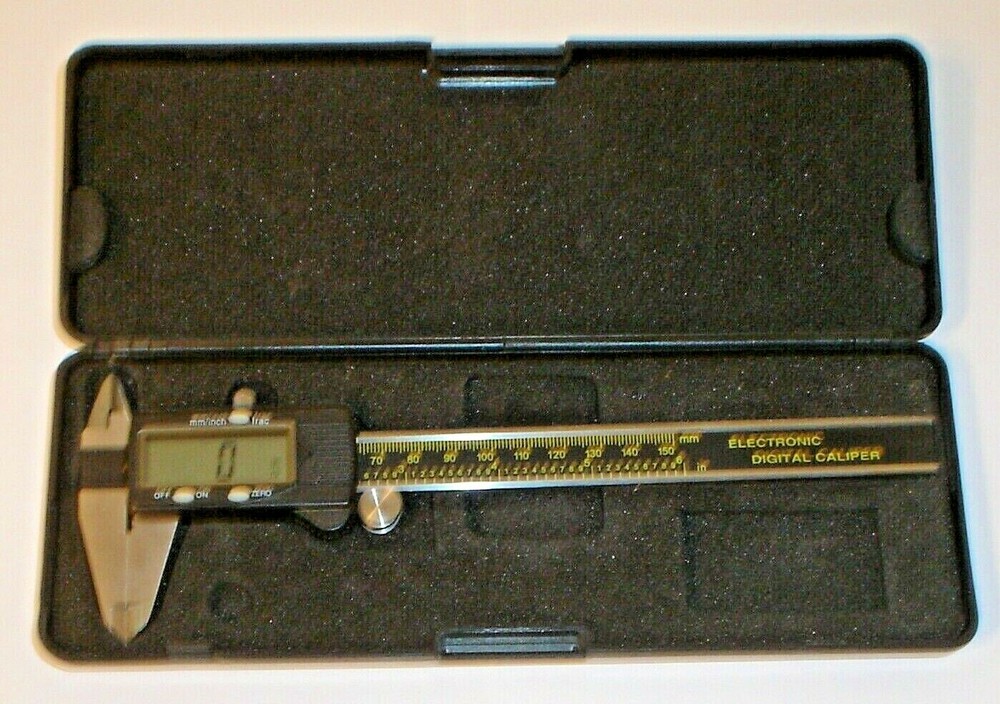 0-150mm Electronic Digital Caliper w/ Plastic Case Works Great