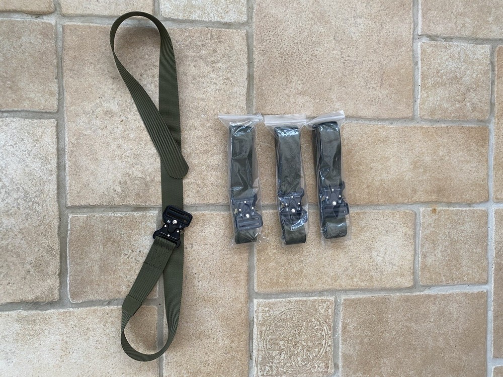 tactical belt with clip