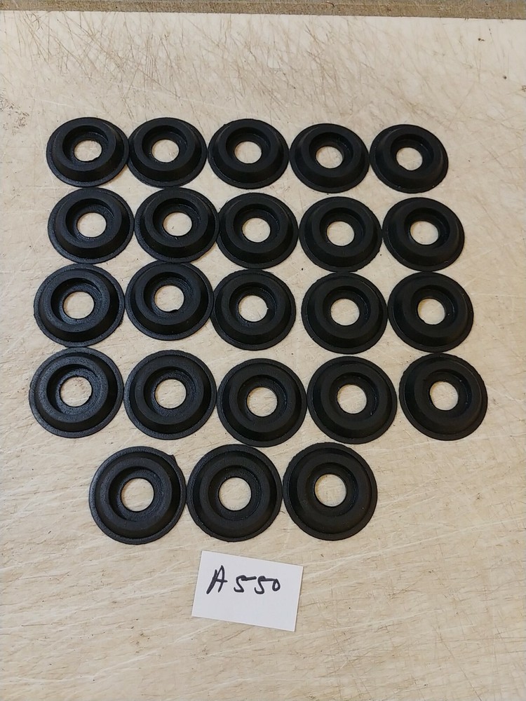 23 RUBBER WASHERS / GASKETS NEW / OLD STOCK