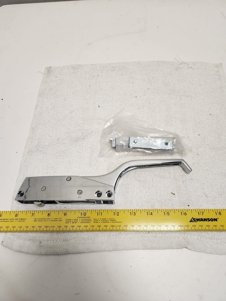 CHG R24 Offset Latch & Strike