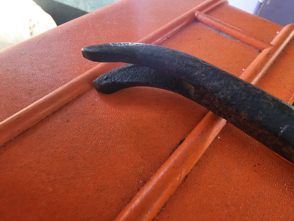 VTG MULTI-TOOL HAMMER AXE PLIERS NAIL PULLER SCREWDRIVER