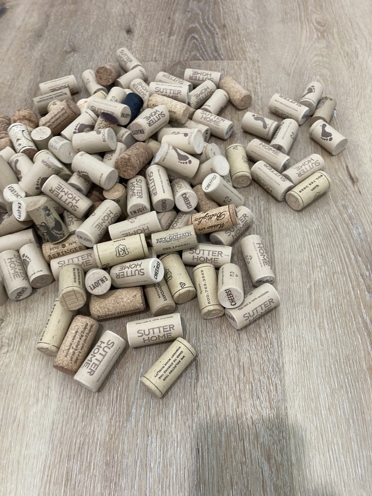 wine corks used Over 100 in quantity
