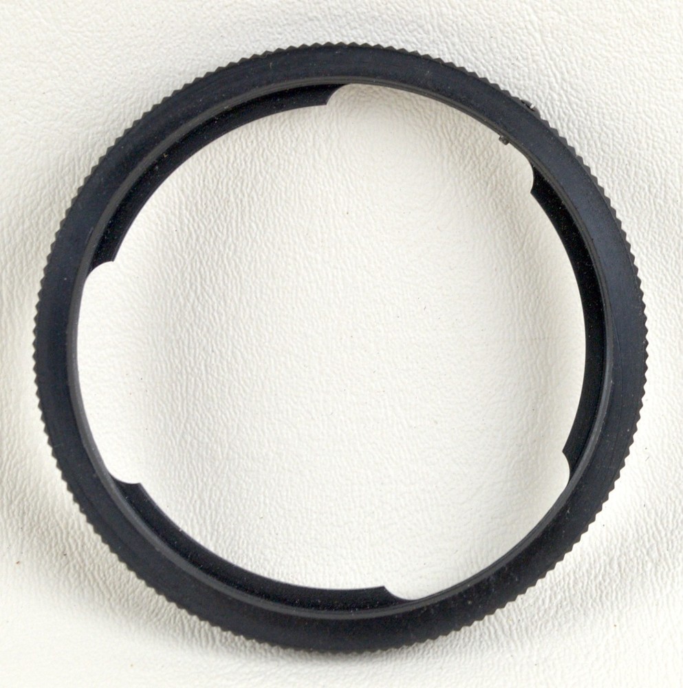 Bay 60 adapter for threaded filters