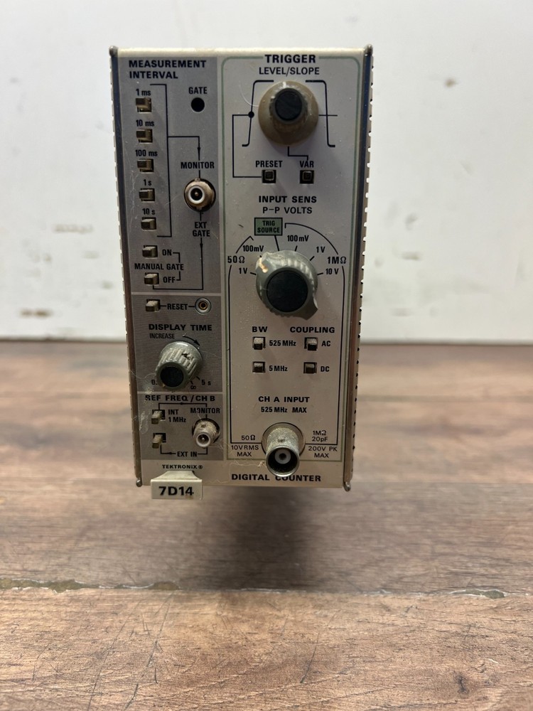 Tektronix 7D14 Digital Counter Plug-in Module
