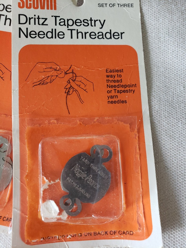 Dritz Tapestry Needle Threader & Needles