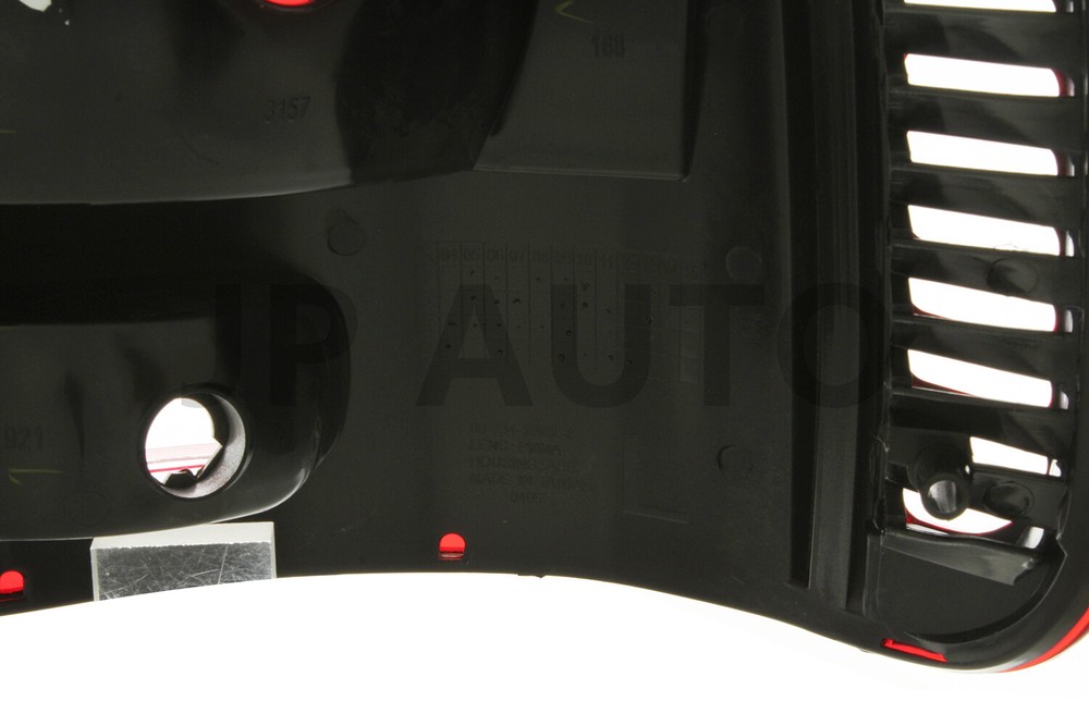 For 1994-2003 Dodge Ram 1500 Van Tail Light Set Driver and Passenger Side