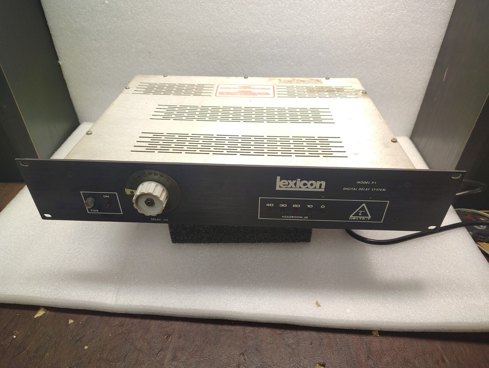 LEXICON DELTA-T. MODEL 91, digital delay system