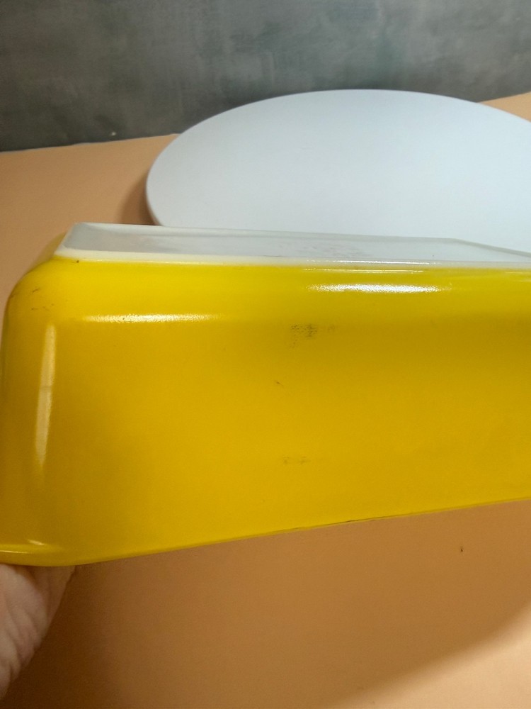 Vintage Pyrex #913 Rectangular Baking Yellow Dish, No Chips or Cracks READ