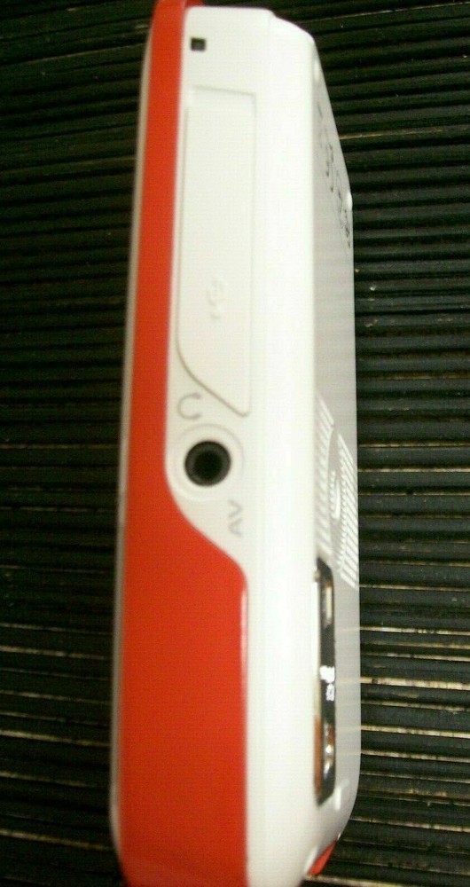 3M SHOOT & SHARE CAMCORDER PROJECTOR CP45R Red Accent