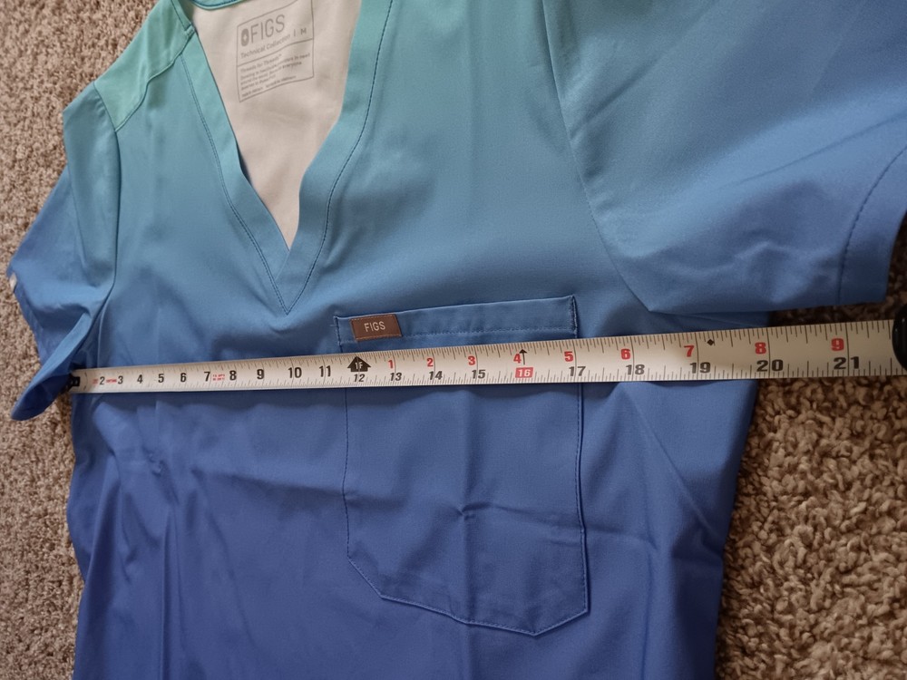 FIGS Women's Technical Collection Blue Teal Solid Medical Scrubs Set Size M