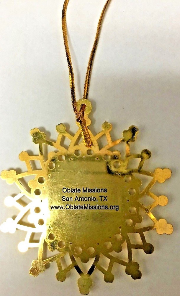 CHRISTMAS ORNAMENT FOR HOLIDAY DECORATING