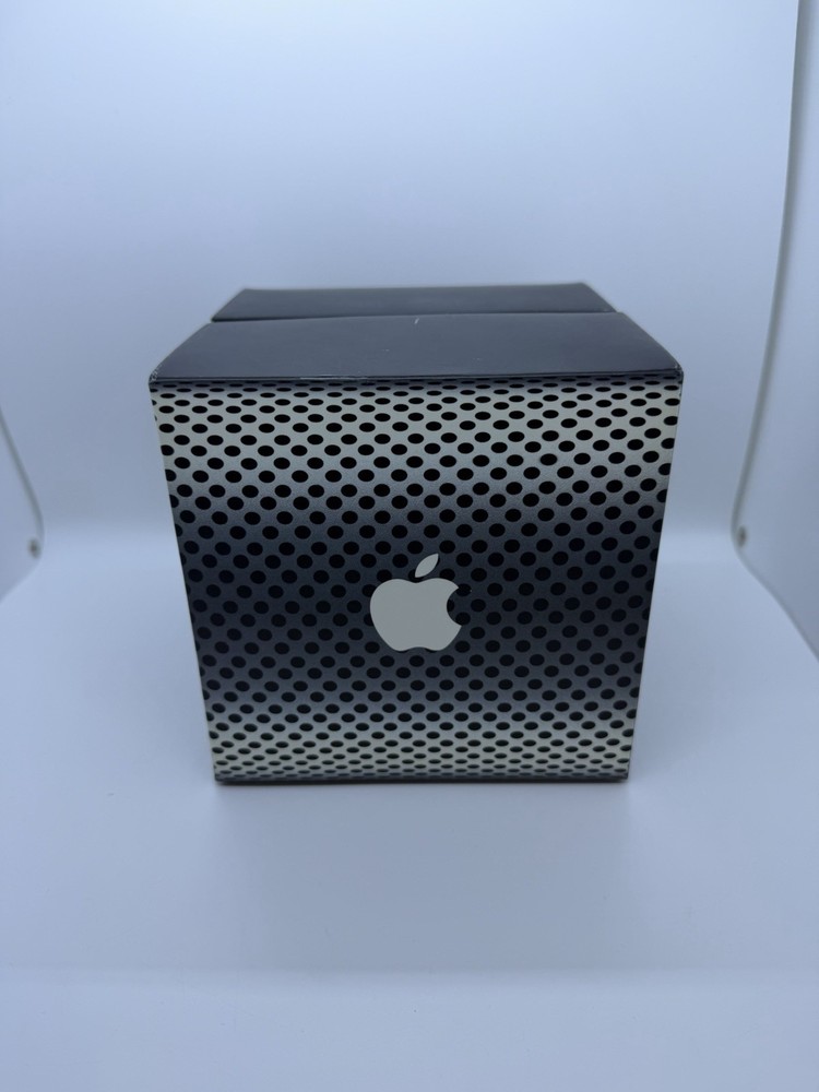 Apple iSight External FireWire Camera Complete With Original Box