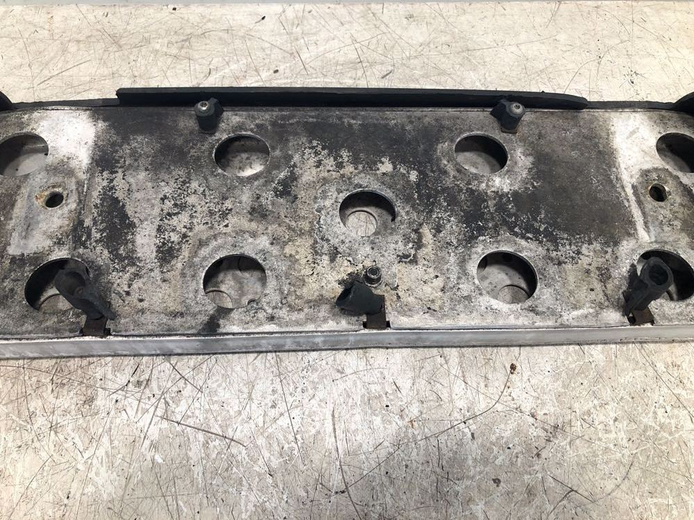 2000 Kenworth T2000 Step (723-10390)