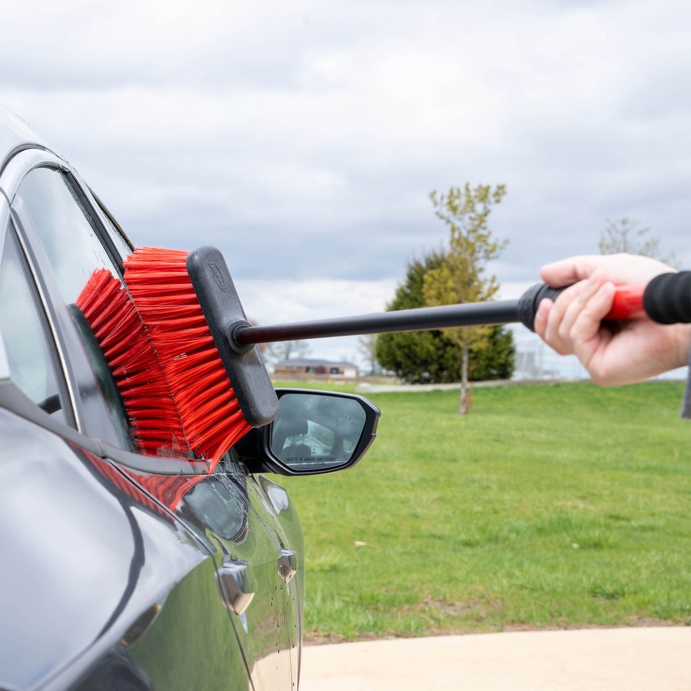 Flow-Thru Telescoping Wash Brush W/ Extendable Handle
