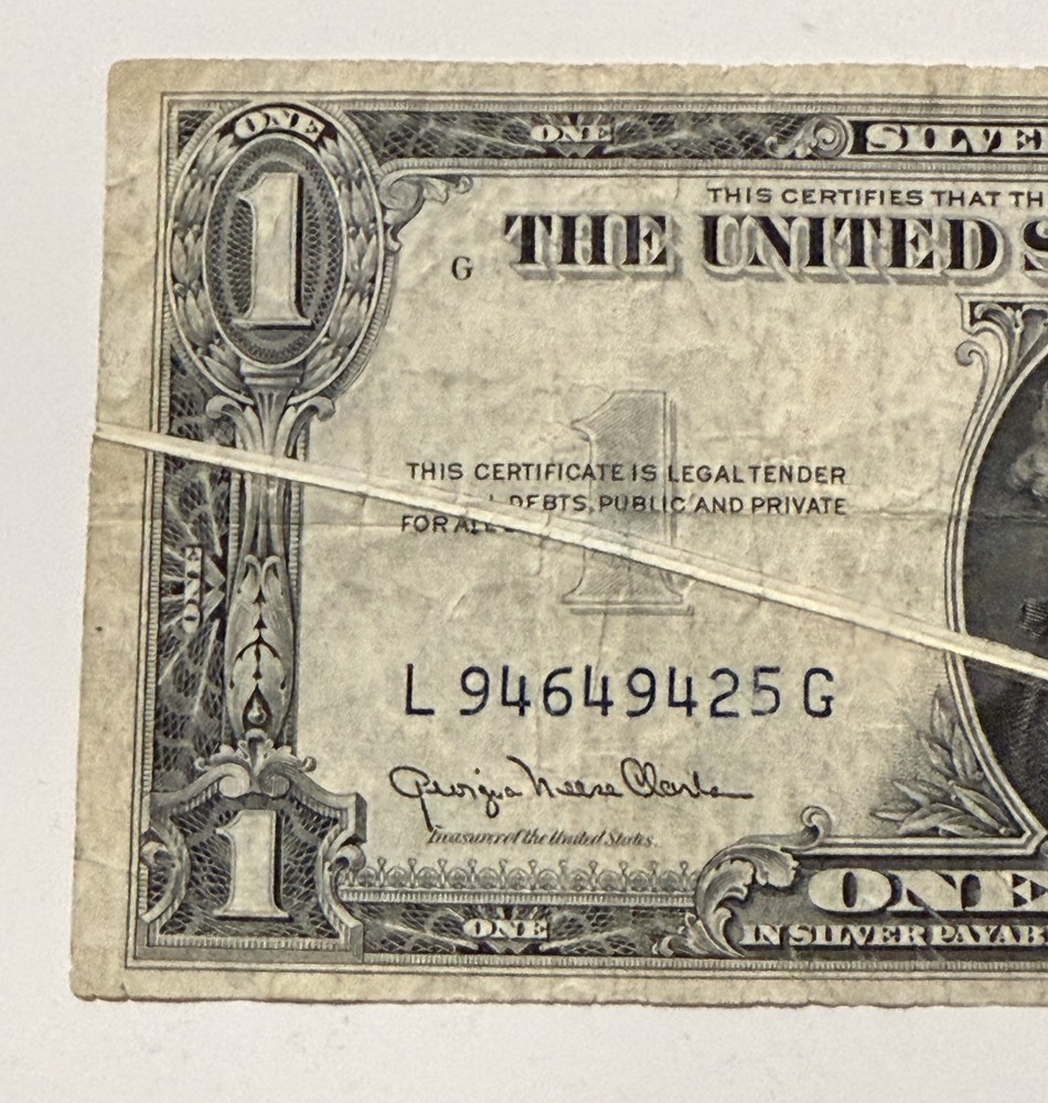 1935D $1 ONE DOLLAR SILVER CERTIFICATE “MAJOR GUTTER FOLD ERROR” Fold Covers 75%