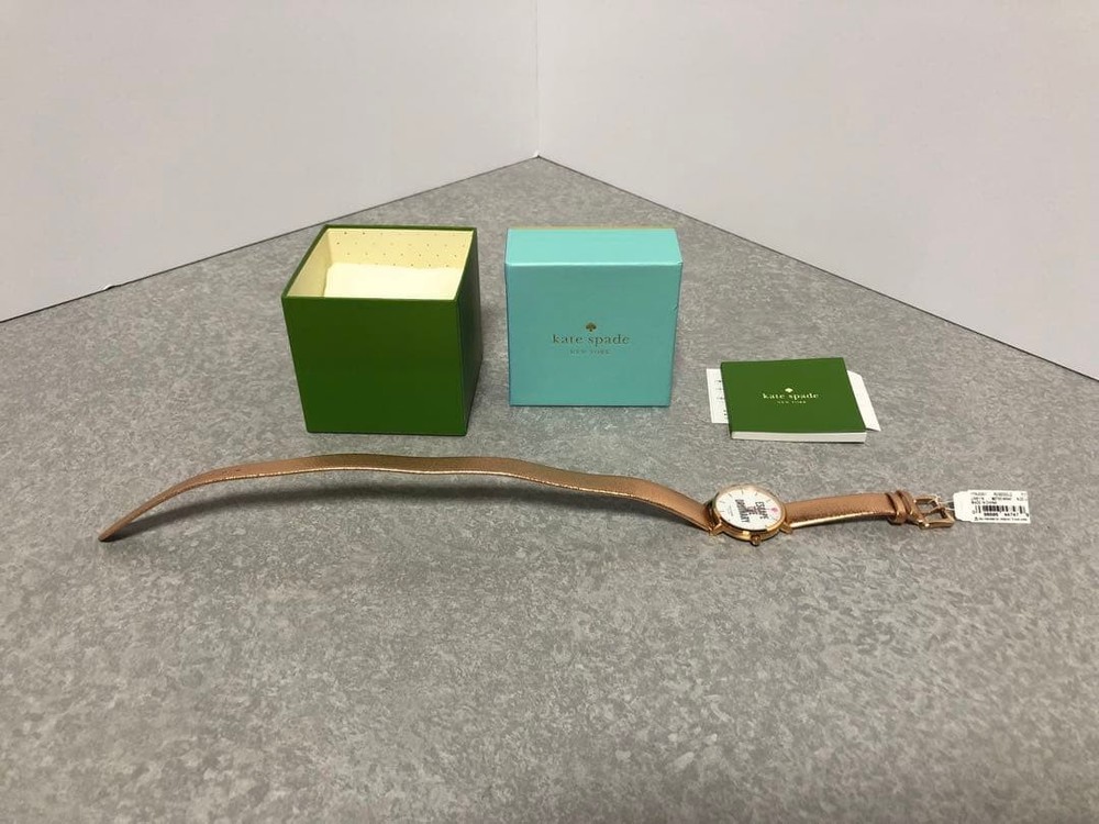 kate spade ESCAPE THE ORDINARY WATCH GOLD
