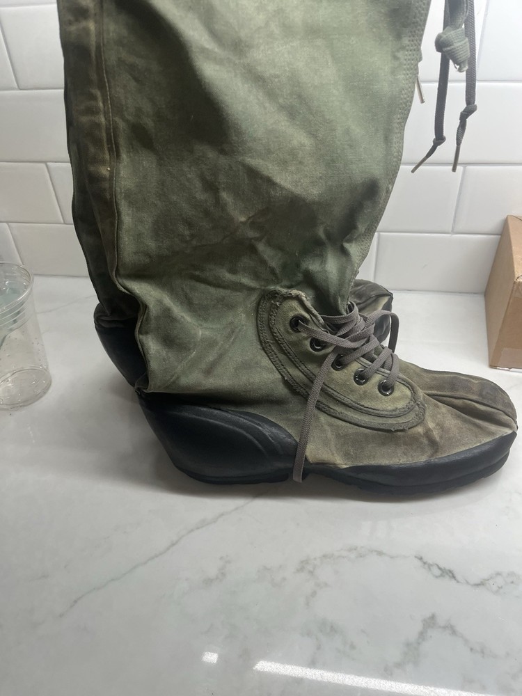 CONVERSE Cold Weather Mukluk Winter Boots SZ Small