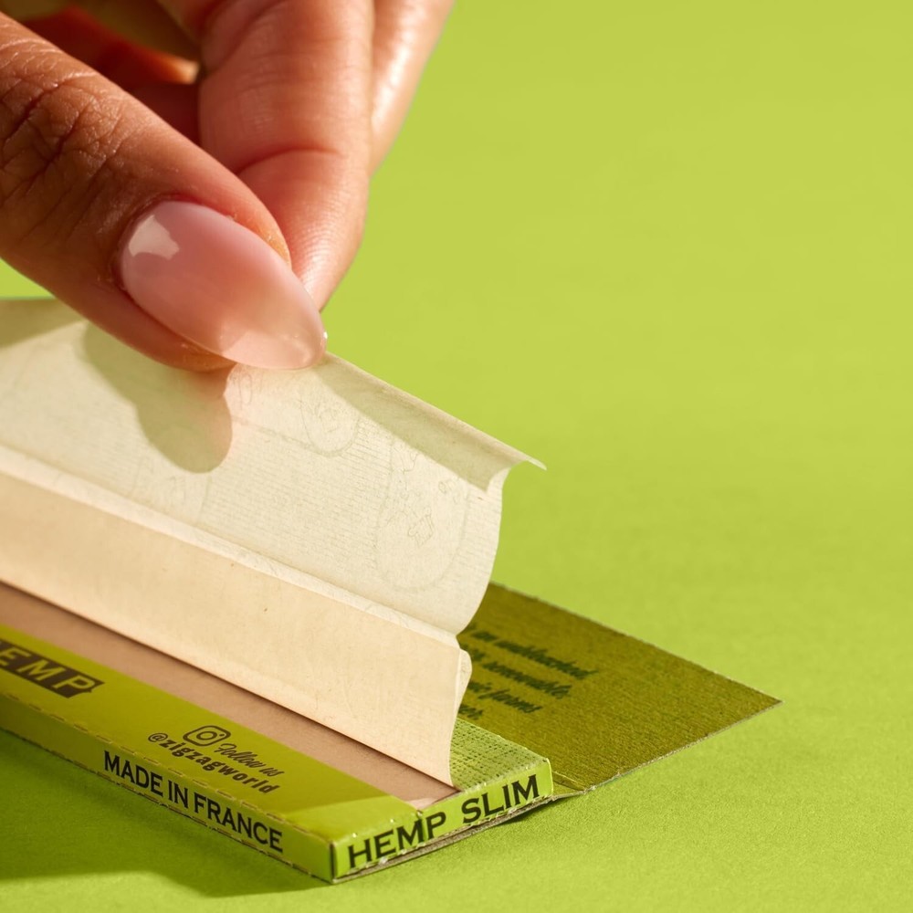 ZIG-ZAG Rolling Papers 1¼ Hemp Papers Combo Pack (24-Pack) (50 Sheets & Tips)