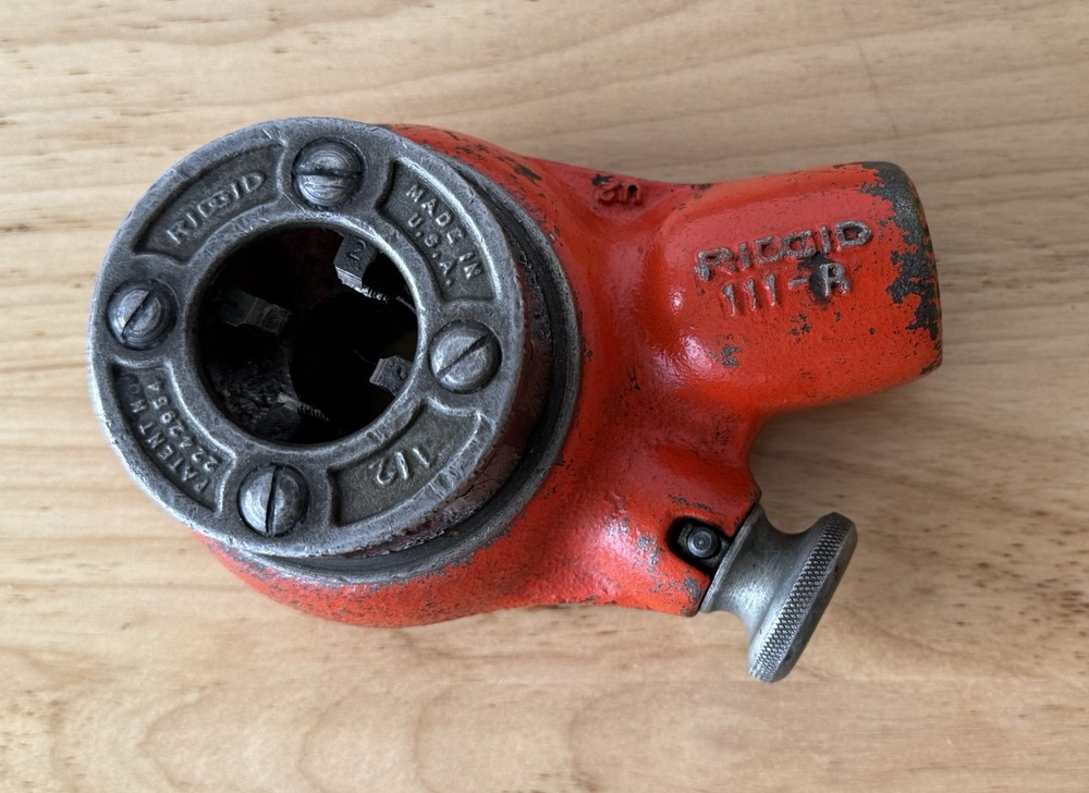 Ridgid 111-R Pipe Threader With Handle & Die Head 1/2"