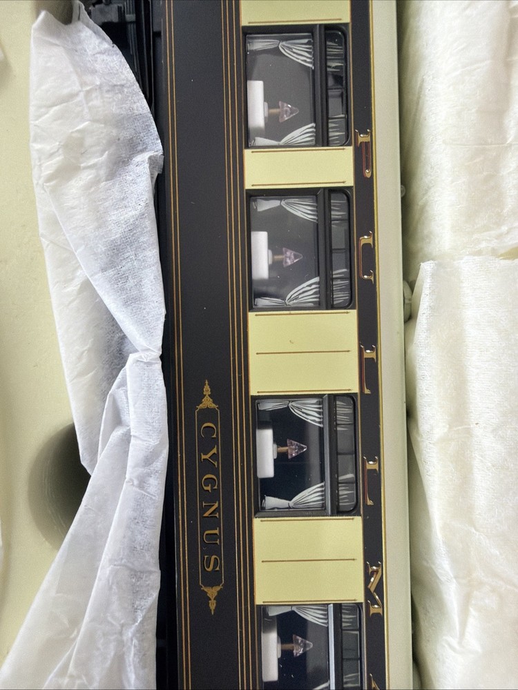 Hornby Orient Express OO Gauge Model Train Set with Box and Instructions