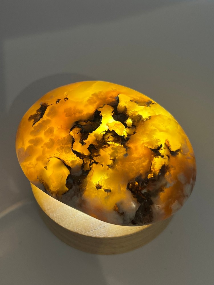 Flower Agate Palmstone