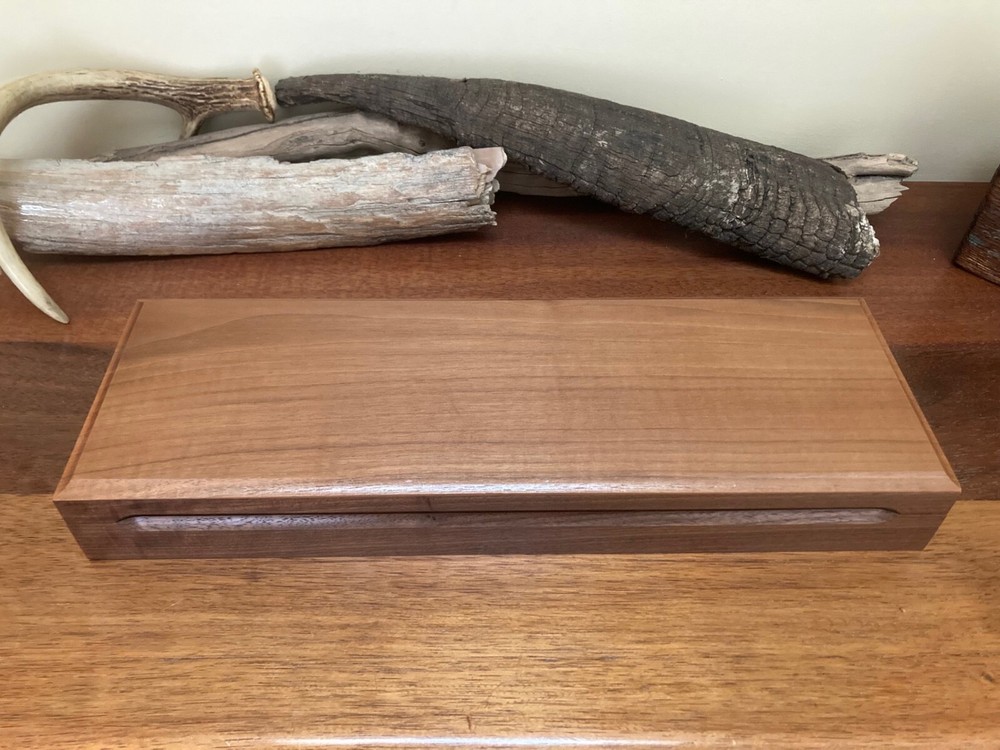 Buck Knife - Vintage Gold Etch "Geronimo" Dagger, Walnut Case Serialized *RARE*