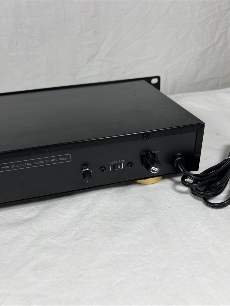 (NICE) 🔥 Pyramid SEA3000 Electronic Crossover Network Rack Mount SEA3000 TESTED