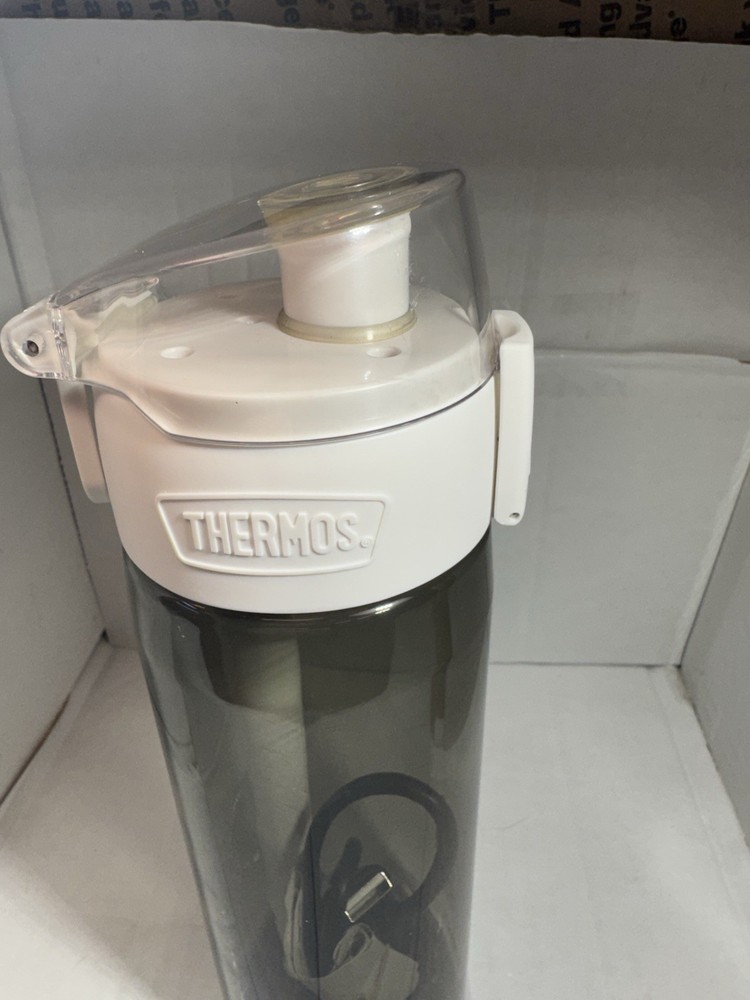 Thermos Hydration Bottle With Smart Lid Technology!