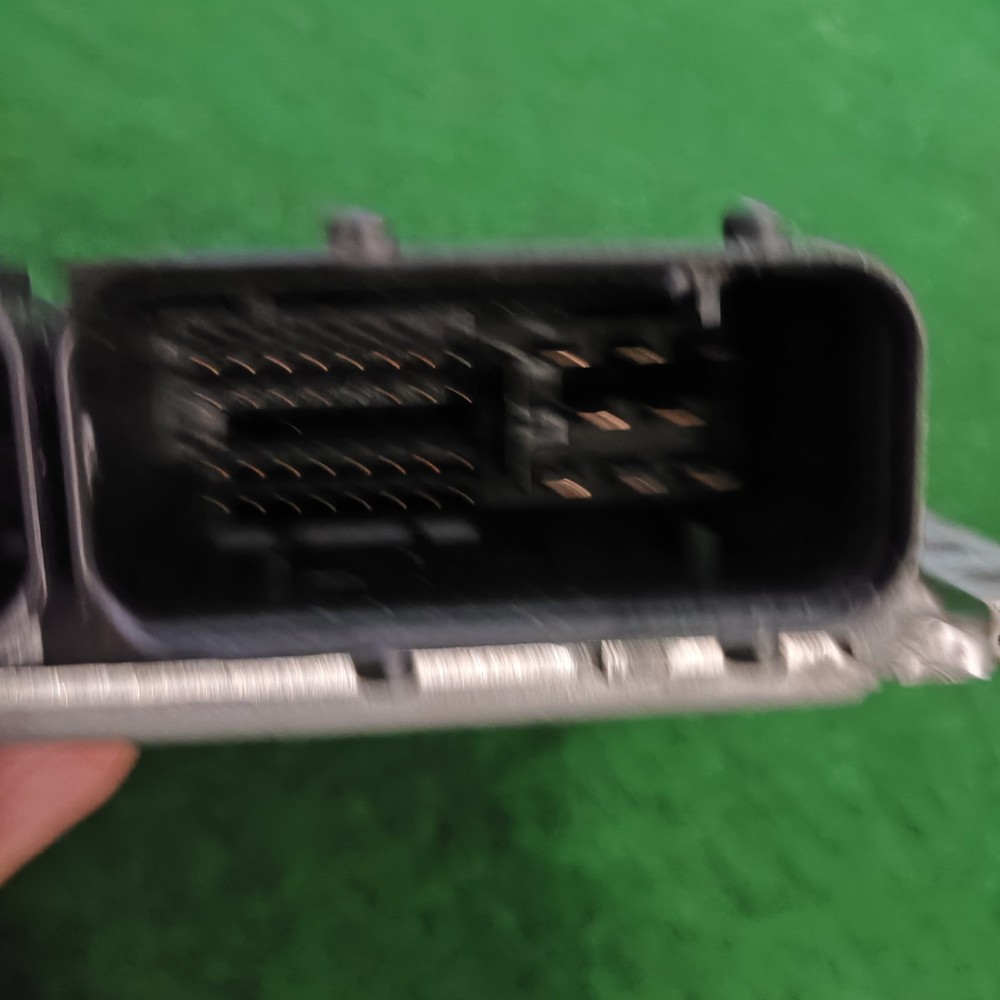 ECM ECU 03-04 Infiniti G35 Engine Control Module Computer Unit MEC31-980 B1 OEM
