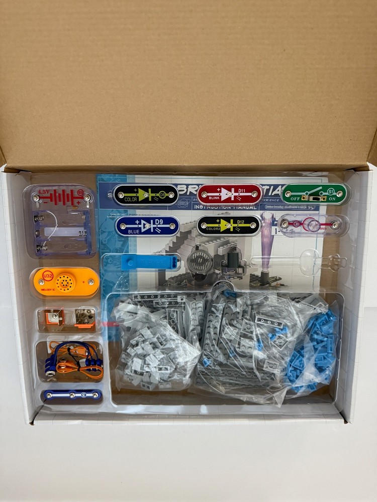 Snap Circuits BRIC: Essentials | Brick & Electronics Exploration Kit NEW