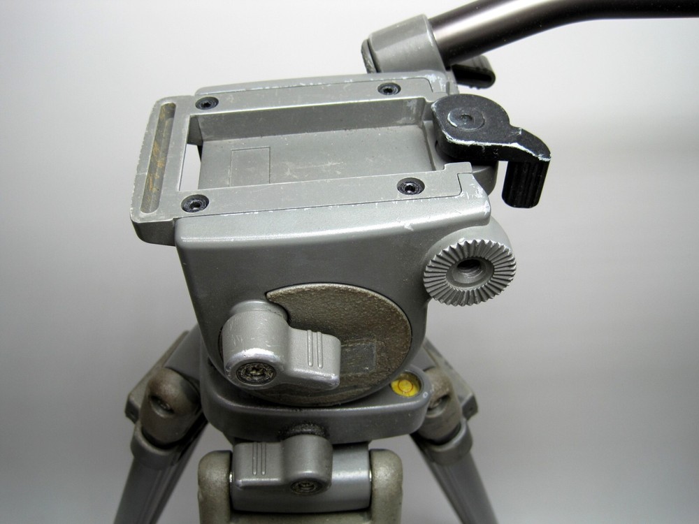 Libec TH950-DV Fluid Head with Two Stage Aluminium Tripod Legs