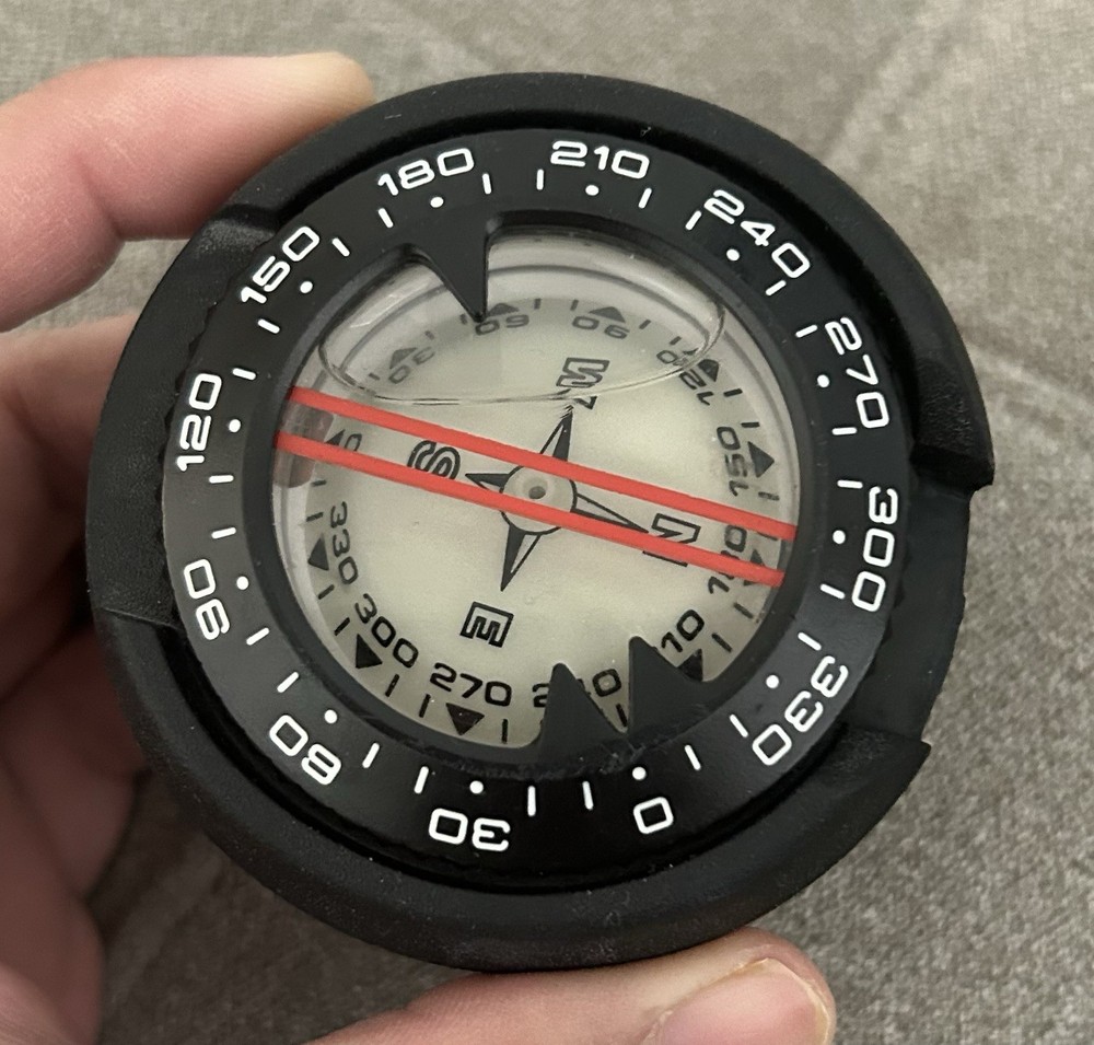 Scuba Compass with hose boot mount