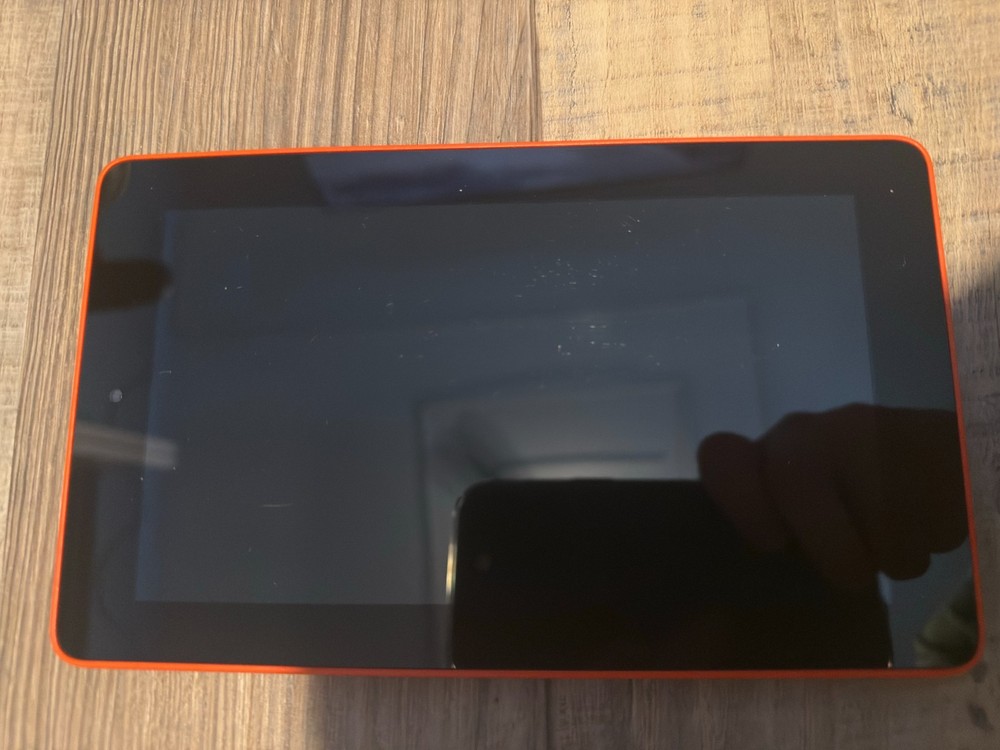 MIXED LOT ELECTRONICS - APPLE, AMAZON FIRE, ANDROID, GOOGLE, ETC AS- SHOWN BELOW