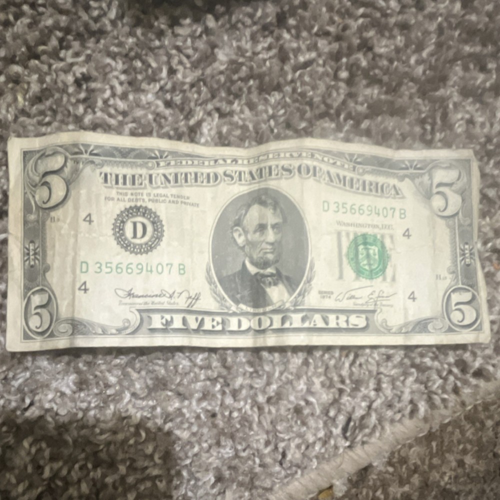 $5 US Error Banknote 1974 Federal Reserve Note D35669407B