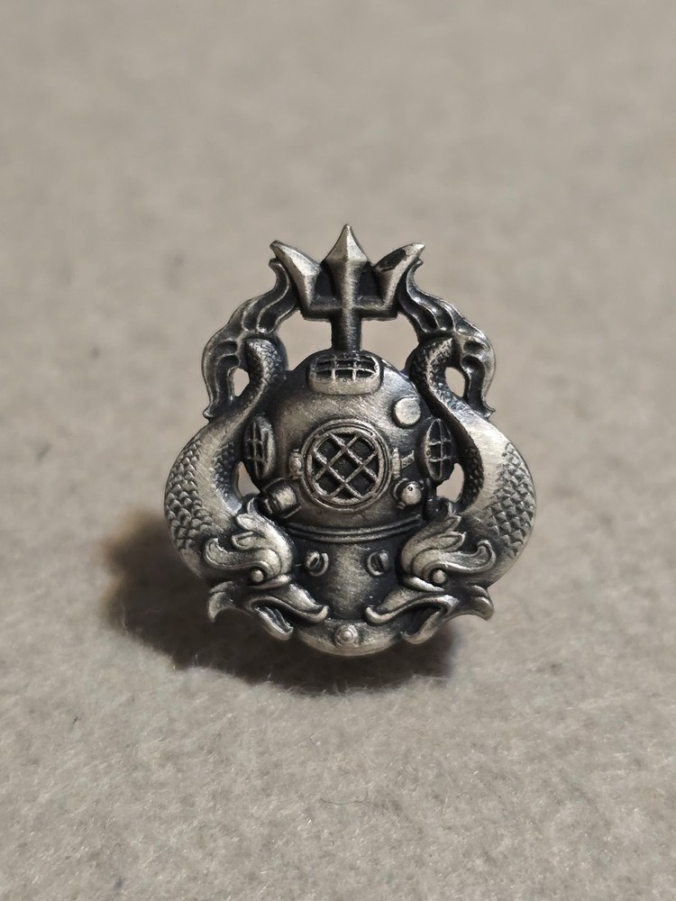 Miniature Master Diver Badge - 3/4"