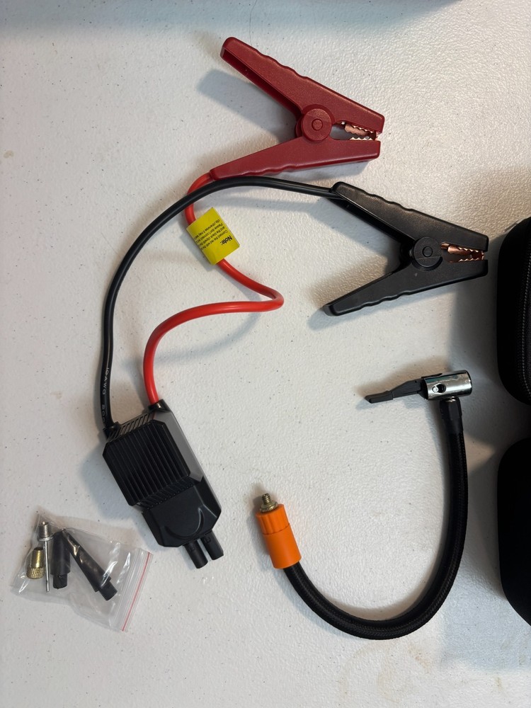 Multi-Function Car Jump Starter with Air Compressor JN-088D