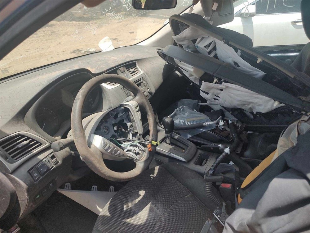 SENTRA    2017 Fuse Box Cabin 6783