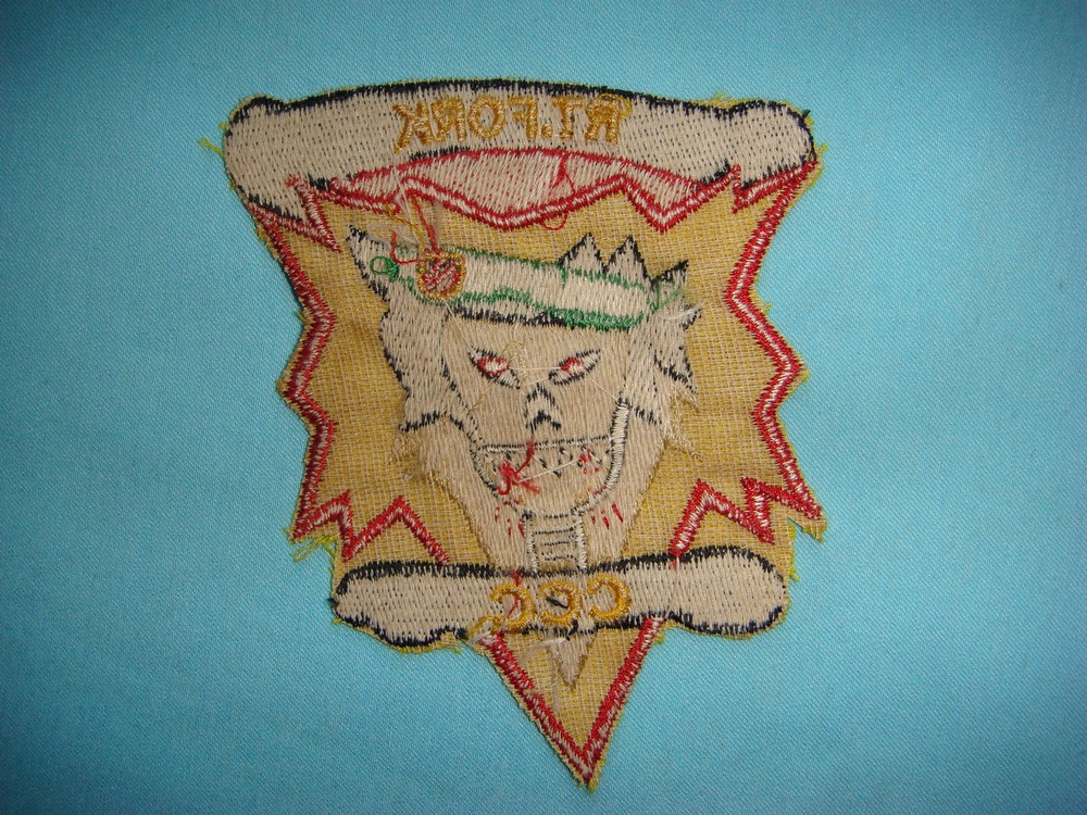VIETNAM WAR PATCH , US 5th SF Grp MACV SOG RT FORK CCC