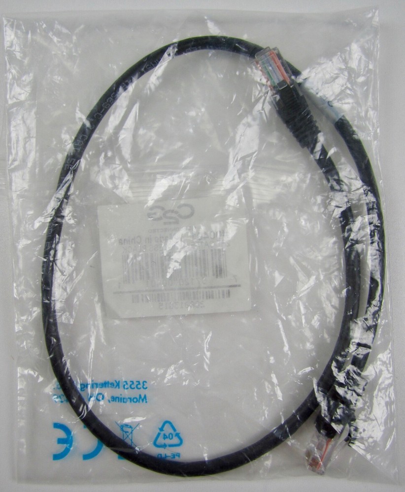 NEW! C2G 00401 2ft Cat5e Snagless Unshielded (UTP) Network Patch Cable - Black