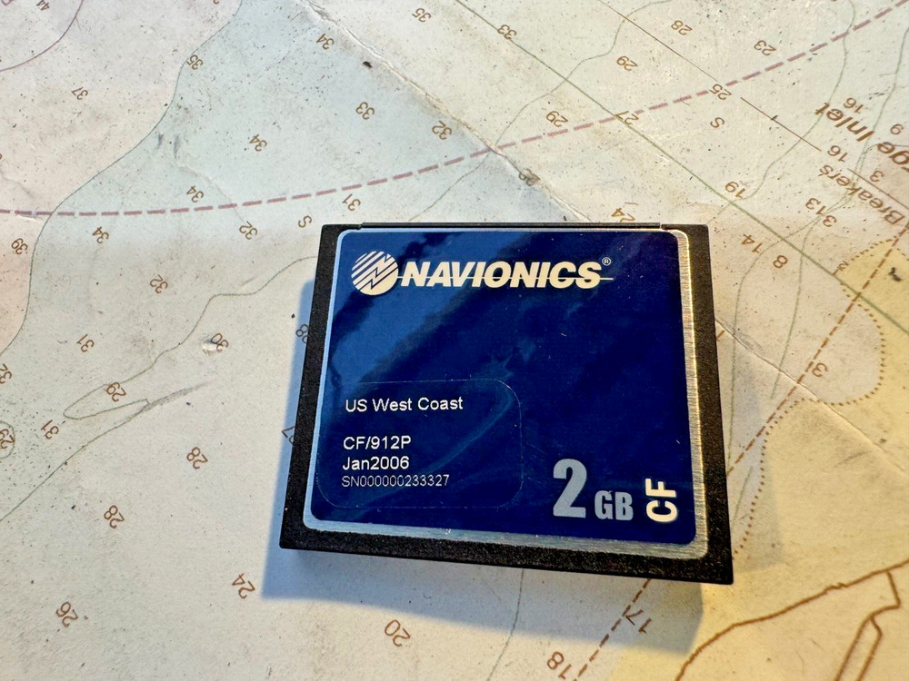 Raymarine E120 E02013 GPS Chartplotter Multifunction Display ONLY; Tested