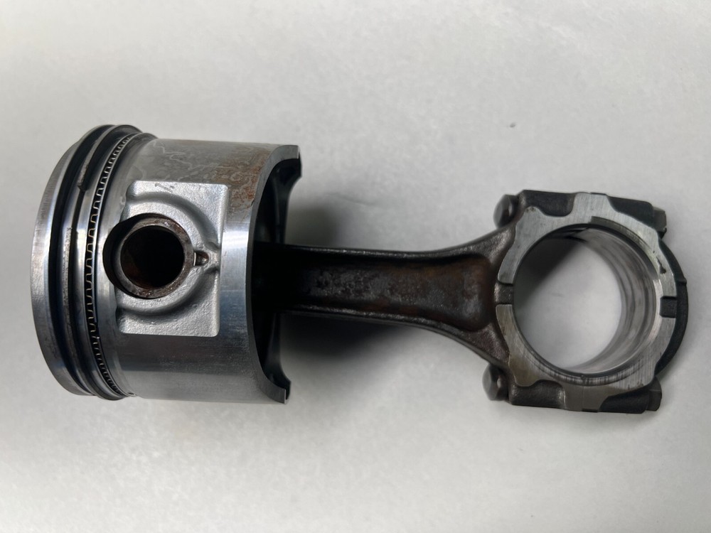 1981 Honda GL500 Left Side Piston and Connecting Rod