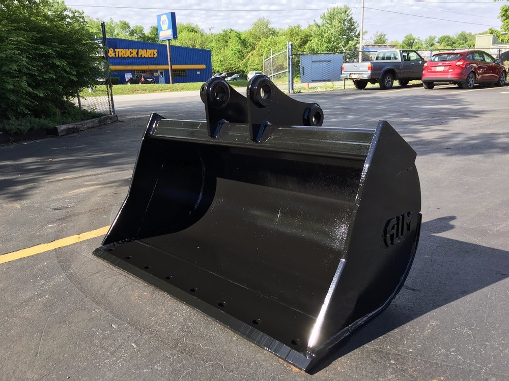 New 48" Komatsu PC75 Grading  with Coupler Pins